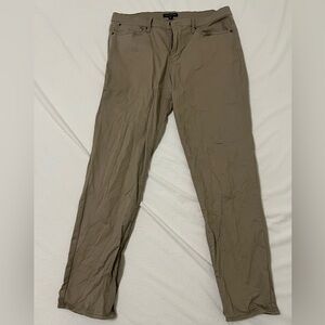 Lucky brand straight fit 38x32 worn but lots of life in them!